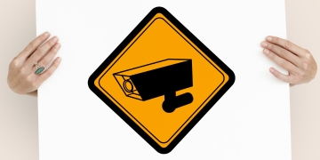 Withalaskolan får inte kameraövervaka inomhus under skoltid – trots önskemål från personal och elever, rapporterar Vetlanda-Posten.